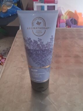 Bath & Body Works Aromatherapy Sleep Lavender Vanilla Body Cream - Lavender Blue